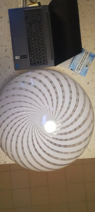 Plafoniera in vetro bianco