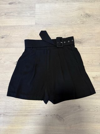 Falda pantalón Stradivarius negra T.38