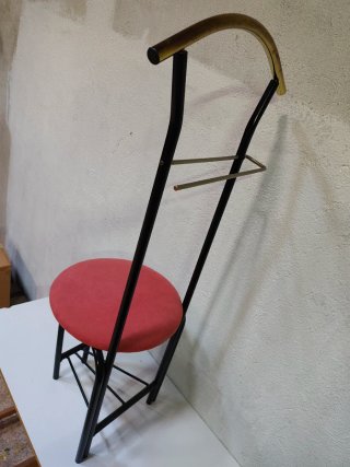 Galán de noche perchero silla