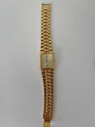 Reloj Seiko V722-5A50 Bañado en Oro