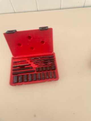 Juego Extractores Tornillos Rotos