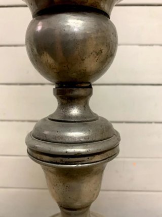 Candelabro antiguo metal