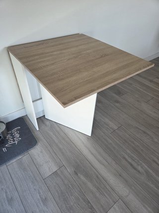 Mesa extensible comedor madera y blanco
