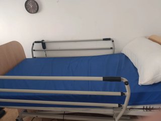 Cama hospitalaria eléctrica