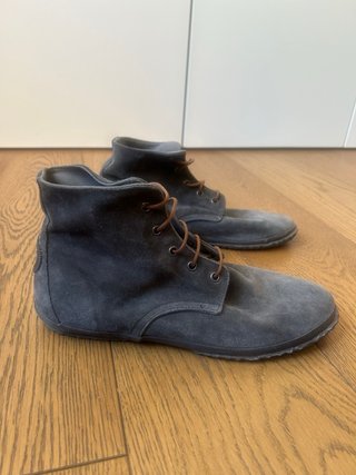 Botines Aro Willy Suede gris T43 (1 uso)