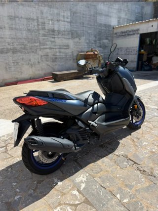 Yamaha XMAX 125 2022 Negro - Garaje