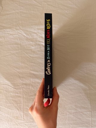 Contes de bona nit per a nenes rebels català