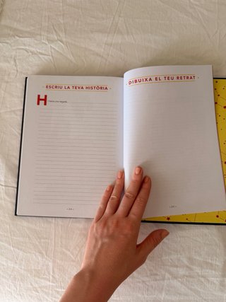 Contes de bona nit per a nenes rebels català