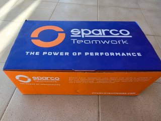 Zapatos de seguridad Sparco negros y rojos