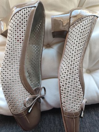 Zapatos Pradilllo Ancho Especial Beige/Marrón