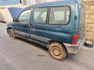 Faro izquierdo citroen 6204p6 berlingo 1.9 232502