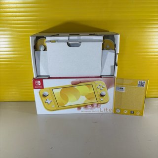 Nintendo Switch Lite Giallo con scatola completa