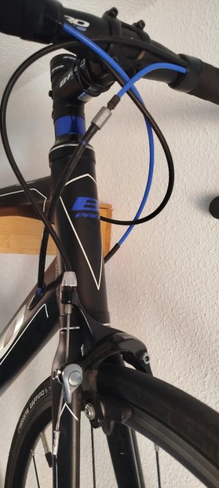 Bicicleta de carretera B-PRO R200