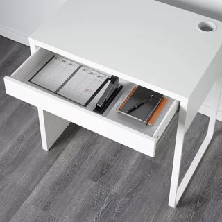 Escritorio MICKE Ikea 73x50 cm
