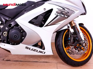 SUZUKI GSX-R 1000 K7