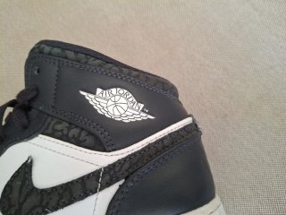 Nike Air Jordan 1 Mid Zapatillas. Originales.