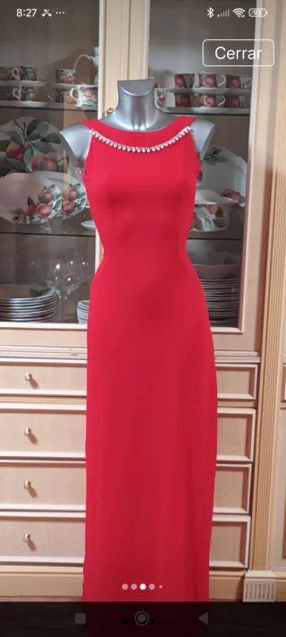 Vestido largo rojo con lazo