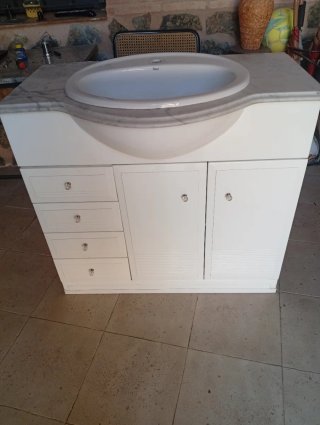 Mueble de baño con lavabo Roca