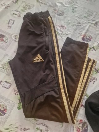 Chándal Adidas Negro y Dorado