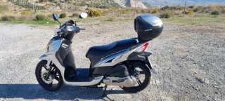 Moto SYM Symphony 125 Scooter