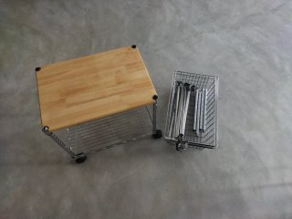 Estantería metálica con madera. Modular
