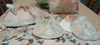 Lote Ropa Bebé: Babero y Mordedor Floral