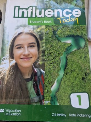 INFLUENCE TODAY 1 Student's book: libro de text...