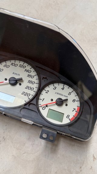 Cuadro instrumentos Mazda 323F BJ