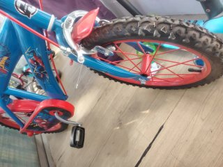 Bicicleta infantil Spiderman 4-6 años