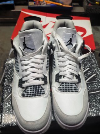 Zapatillas Jordan Grises y Blancas
