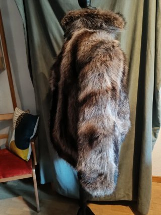 Abrigo vintage de piel largo marrón y gris