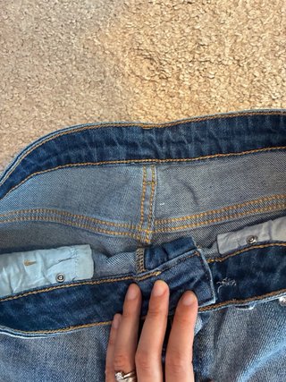 Jeans elasticizzati con strass TG M