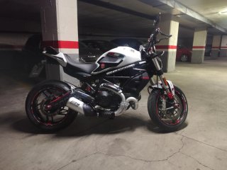 Ducati Monster 797 Plus