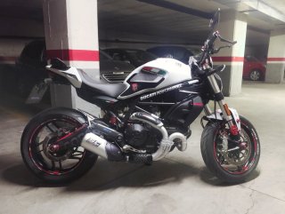 Ducati Monster 797 Plus