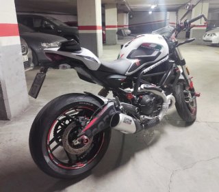 Ducati Monster 797 Plus