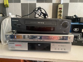 Lote 3 Reproductores DVD/VHS Daewoo, Bloom, Samsun