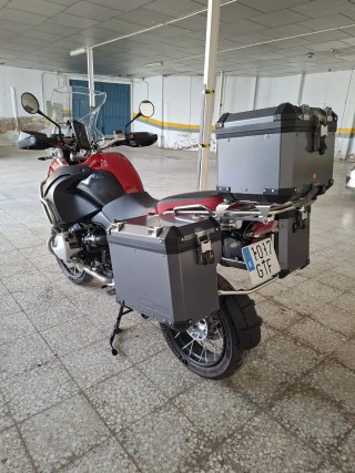 BMW R1200 Adventure Negra/Roja