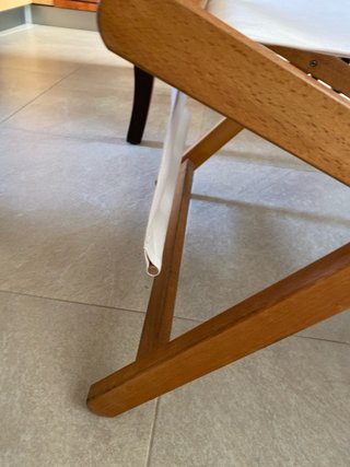 Hamaca de madera con tela desmontable. Y robusta.