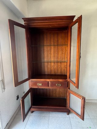 Armario antiguo madera y cristal