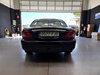 Jaguar X-Type 2.2D Classic 4p.