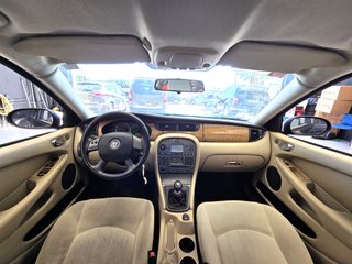 Jaguar X-Type 2.2D Classic 4p.