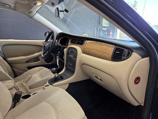 Jaguar X-Type 2.2D Classic 4p.