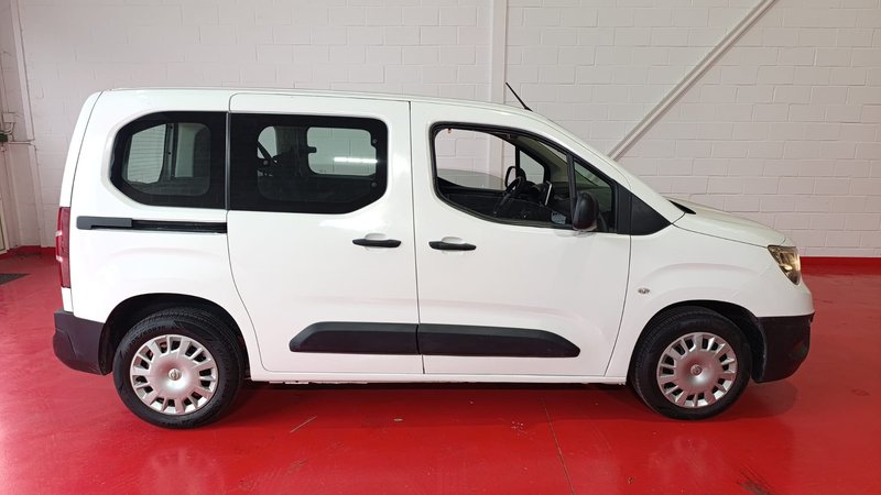 Opel Combo 2022, foto 8