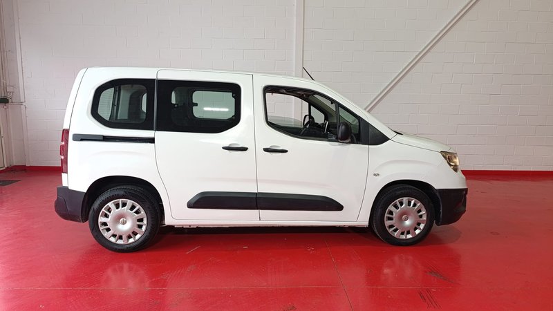 Opel Combo 2022, foto 9