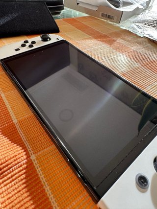 Nintendo Switch OLED come nuova con accessori