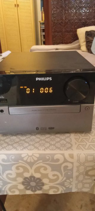 Philips Micro Music System CD MP3 Radio