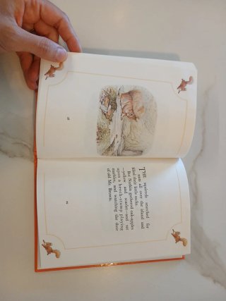 The Tale of Squirrel Nutkin (Vintage 1993)