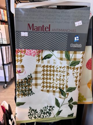 Manteles redondos antimanchas 150x150 cm