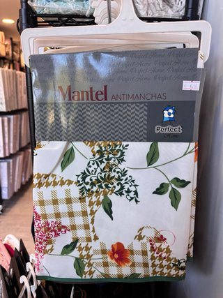 Manteles redondos antimanchas 150x150 cm