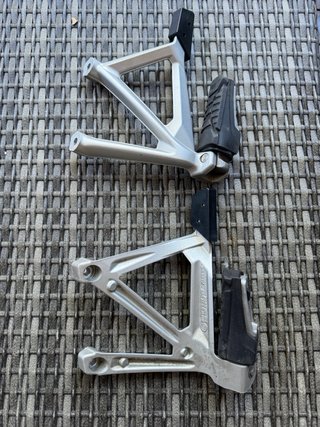 Estriberas BMW GS 1200/1250 LC Traseras